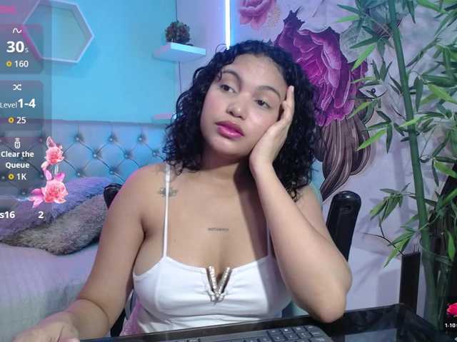 valeria-martinez19 live cam on BongaCams