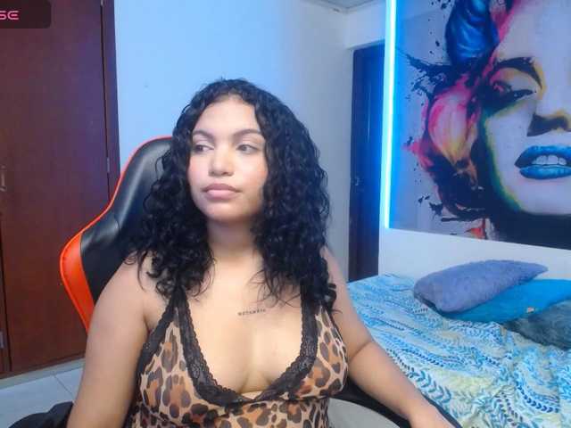 valeria-martinez19 live cam on BongaCams