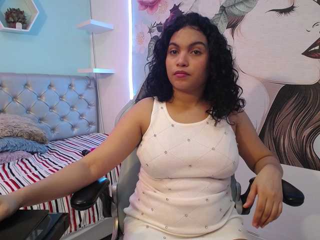 valeria-martinez19 live cam on BongaCams