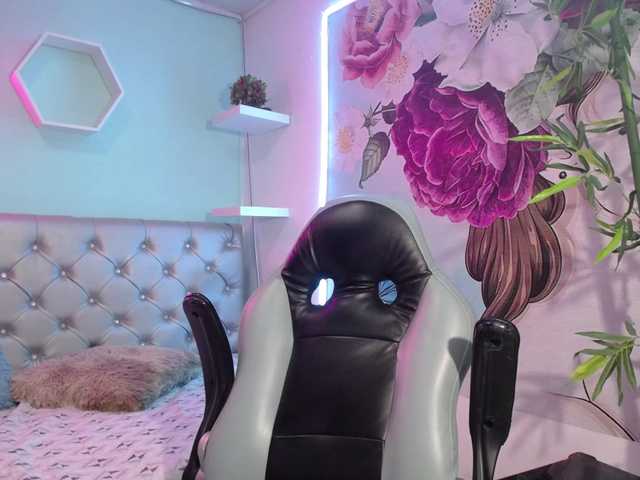 valeria-martinez19 live cam on BongaCams