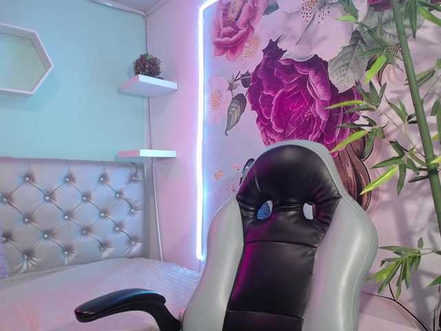valeria-martinez19 live cam on BongaCams