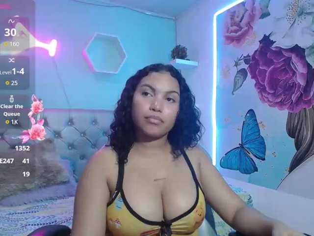 valeria-martinez19 live cam on BongaCams