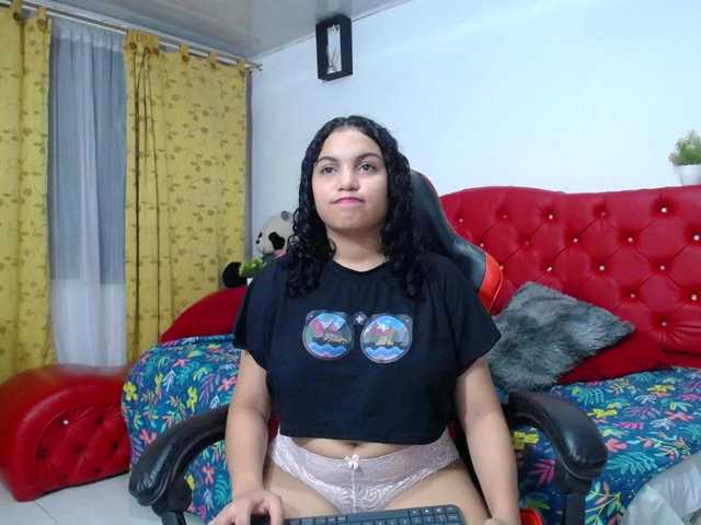 valeria-martinez19 live cam on BongaCams