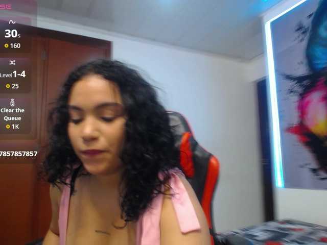 valeria-martinez19 live cam on BongaCams