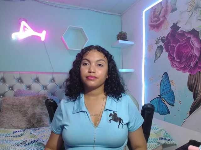 valeria-martinez19 live cam on BongaCams