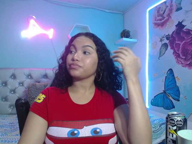 valeria-martinez19 live cam on BongaCams