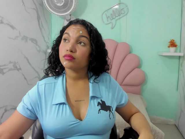 valeria-martinez19 live cam on BongaCams