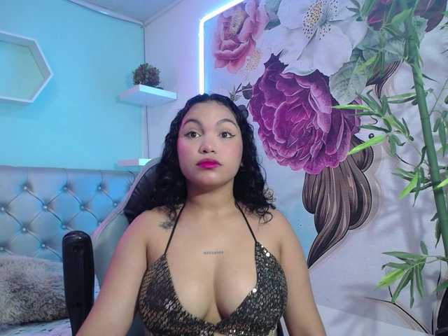 valeria-martinez19 live cam on BongaCams