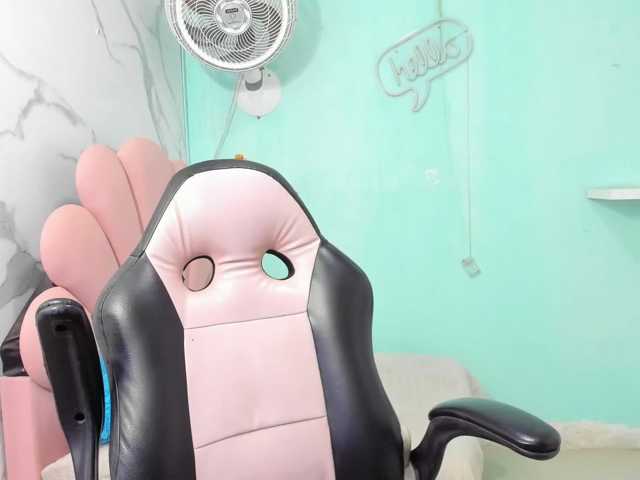 valeria-martinez19 live cam on BongaCams