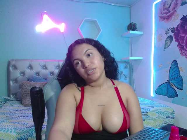 valeria-martinez19 live cam on BongaCams