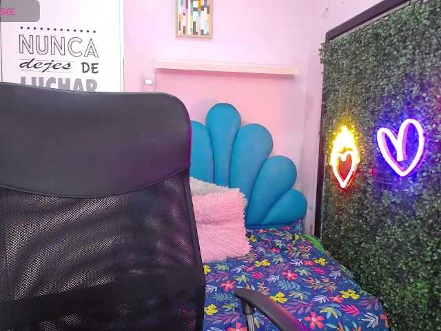valeria-martinez19 live cam on BongaCams