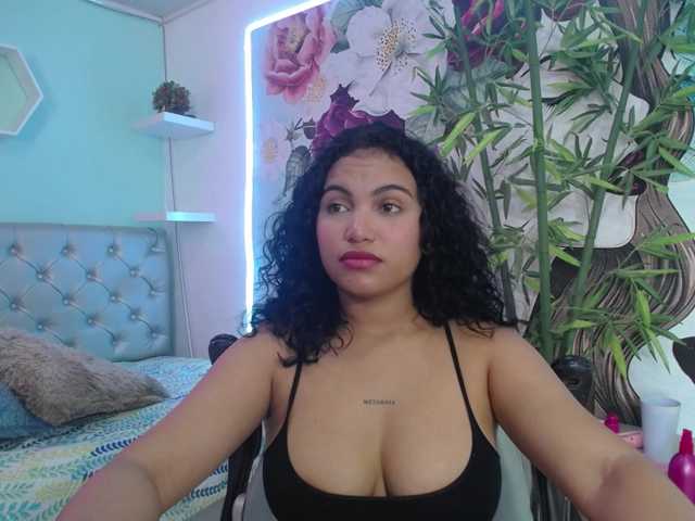 valeria-martinez19 live cam on BongaCams