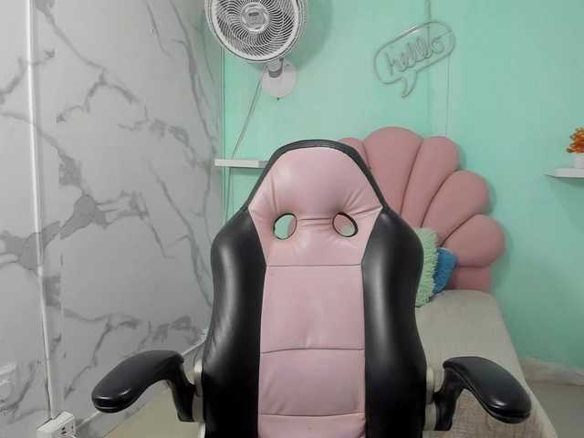 valeria-martinez19 live cam on BongaCams