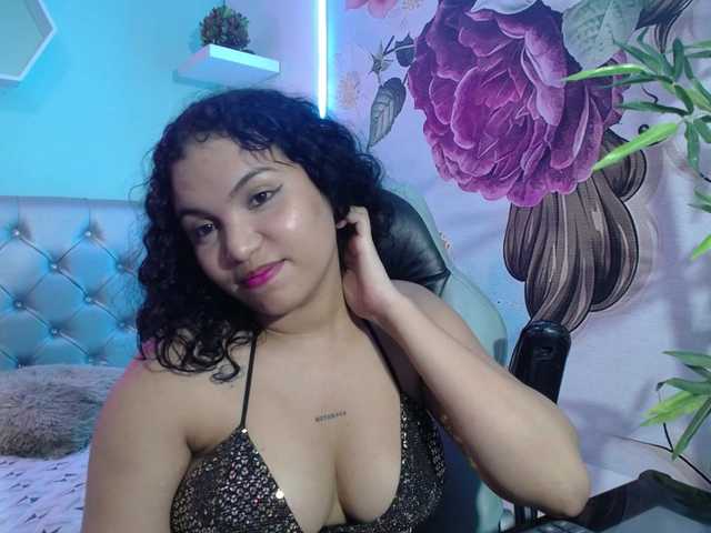 valeria-martinez19 live cam preview