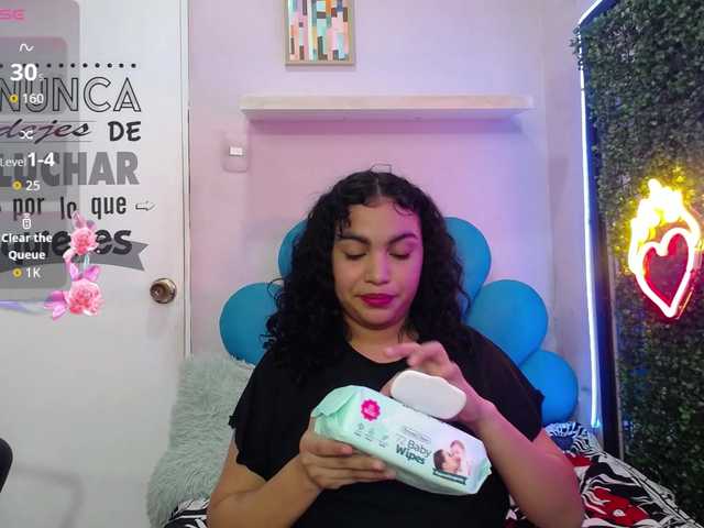 valeria-martinez19 live cam on BongaCams