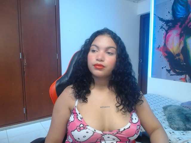 valeria-martinez19, en vivo ahora en BongaCams