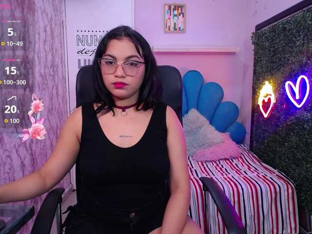 valeria-martinez19 live webcam show