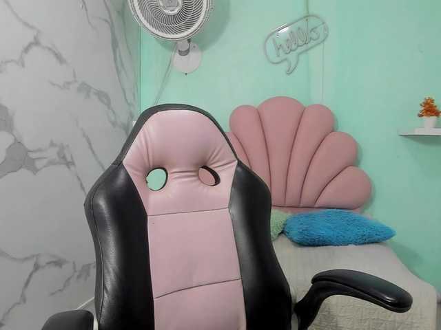 valeria-martinez19 live cam on BongaCams