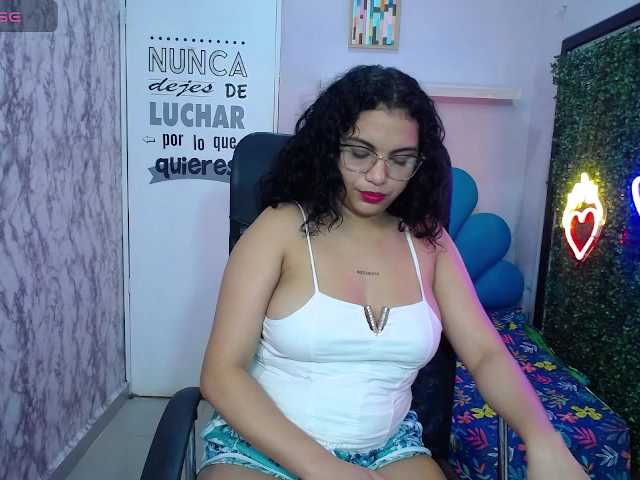 valeria-martinez19 live cam on BongaCams