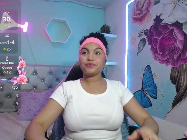 valeria-martinez19 live cam on BongaCams