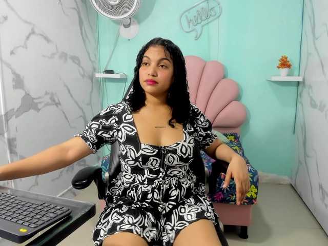 valeria-martinez19 live cam on BongaCams
