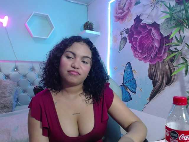 valeria-martinez19 live cam preview