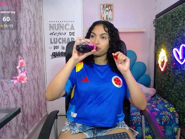 valeria-martinez19 live cam on BongaCams