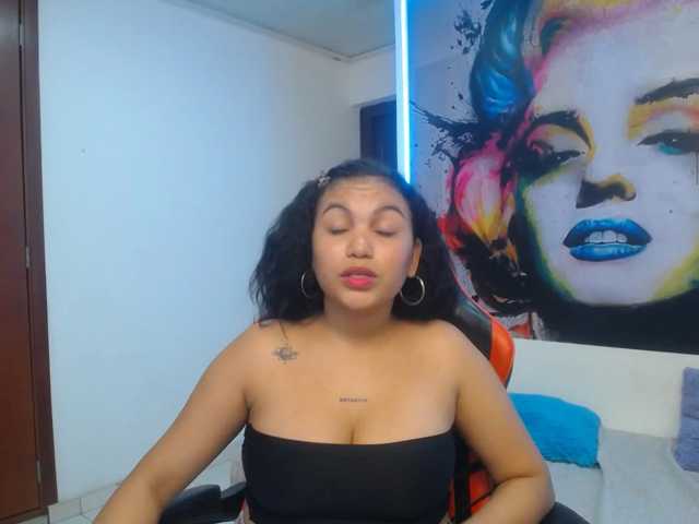 valeria-martinez19, en vivo ahora en BongaCams