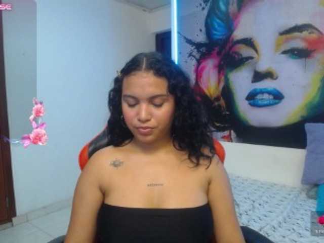 valeria-martinez19 live cam on BongaCams