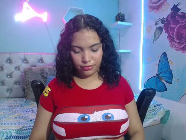 valeria-martinez19 live cam on BongaCams