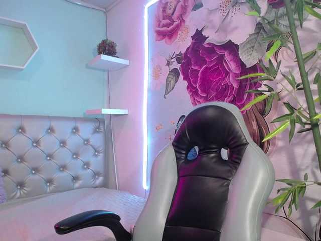 valeria-martinez19 live cam on BongaCams