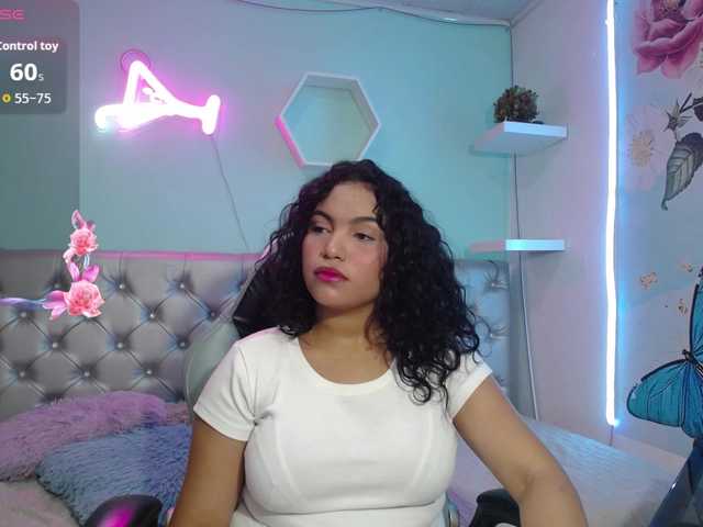 valeria-martinez19 live cam on BongaCams