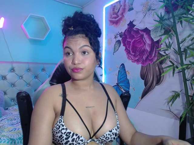 valeria-martinez19 live cam on BongaCams