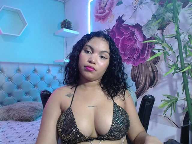 valeria-martinez19 live cam preview