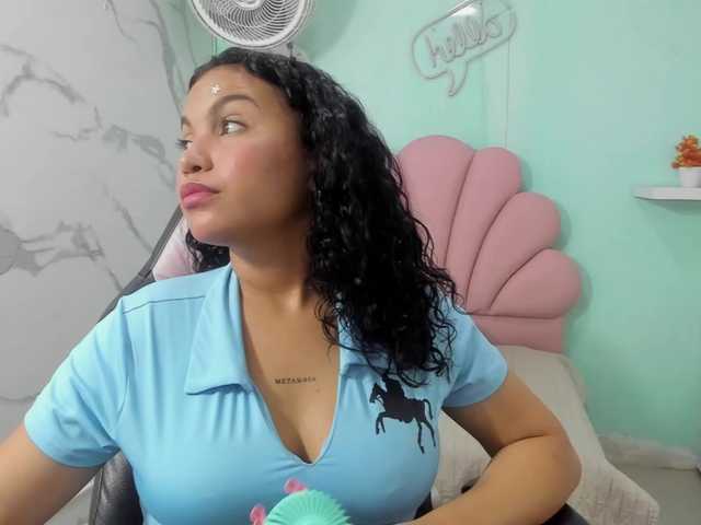 valeria-martinez19 live cam on BongaCams