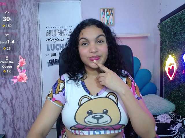 valeria-martinez19 live cam on BongaCams