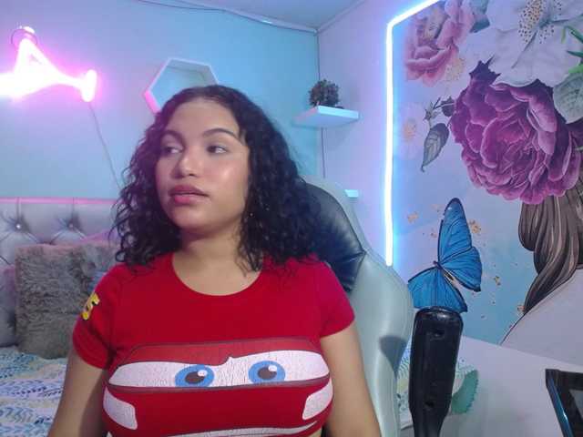 valeria-martinez19 live cam on BongaCams