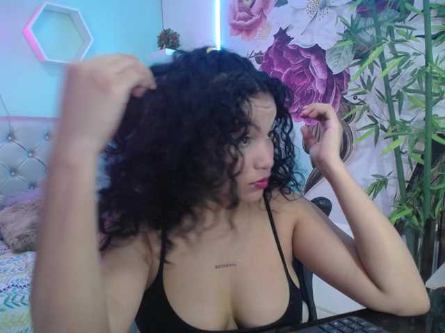 valeria-martinez19 live cam on BongaCams