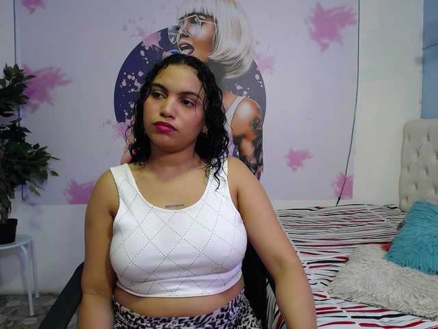 valeria-martinez19 live cam on BongaCams