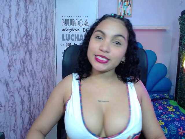 valeria-martinez19 live cam on BongaCams