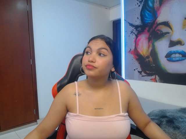 valeria-martinez19 live cam on BongaCams