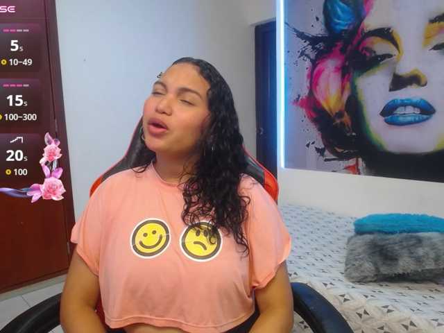 valeria-martinez19 live cam on BongaCams