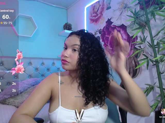 valeria-martinez19 live cam on BongaCams