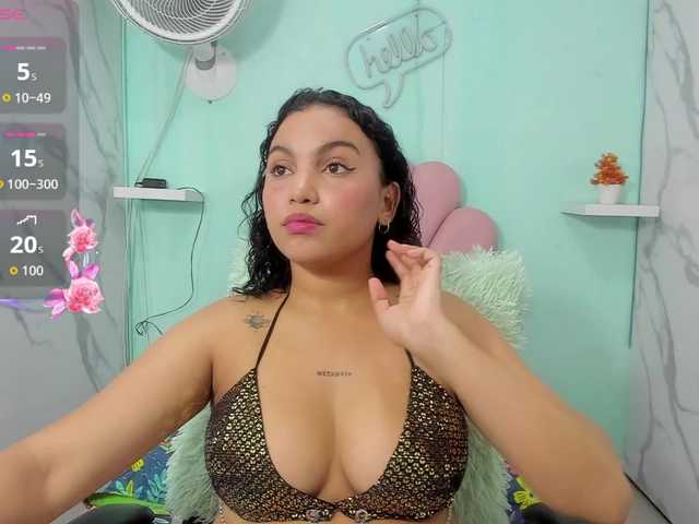 valeria-martinez19 live cam on BongaCams