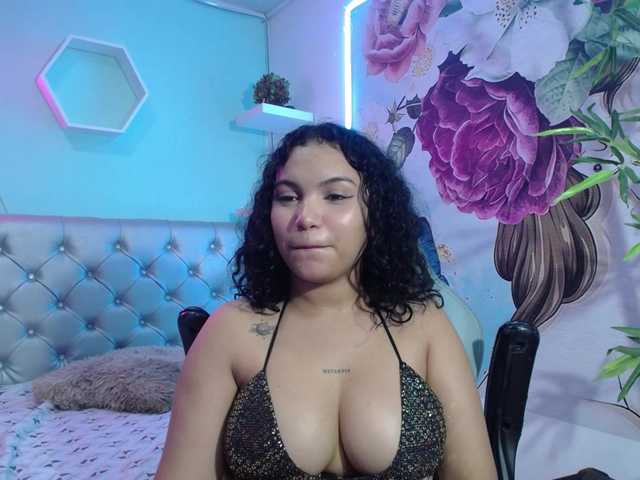 valeria-martinez19 live cam on BongaCams