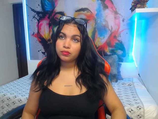 valeria-martinez19 live cam preview