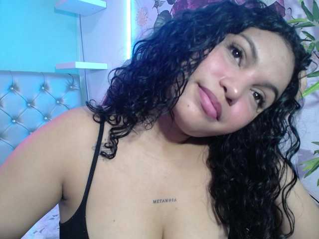 valeria-martinez19 live cam on BongaCams