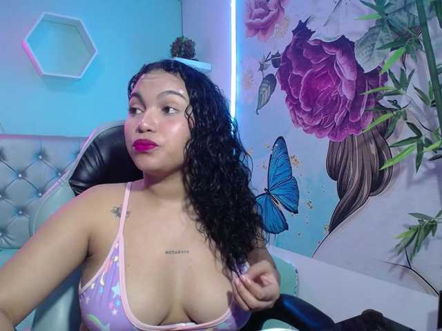 valeria-martinez19 live cam on BongaCams
