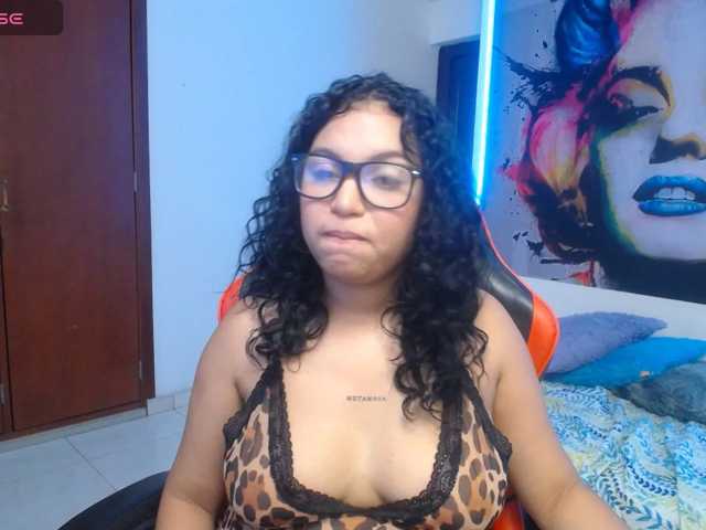 valeria-martinez19 live cam on BongaCams