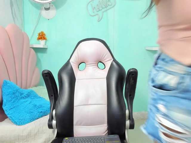 valeria-martinez19 live cam on BongaCams
